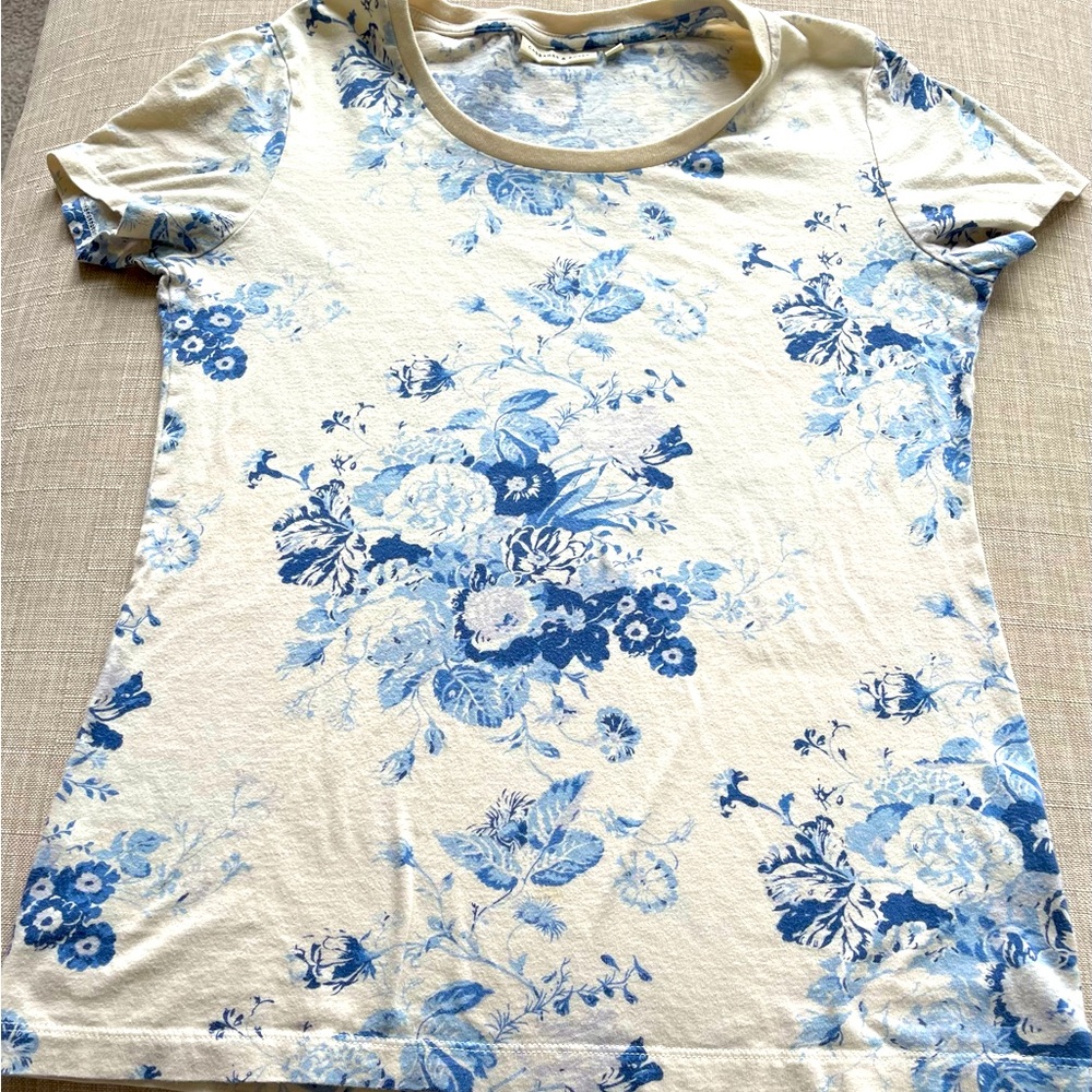 Cabbages & Roses tee shirt